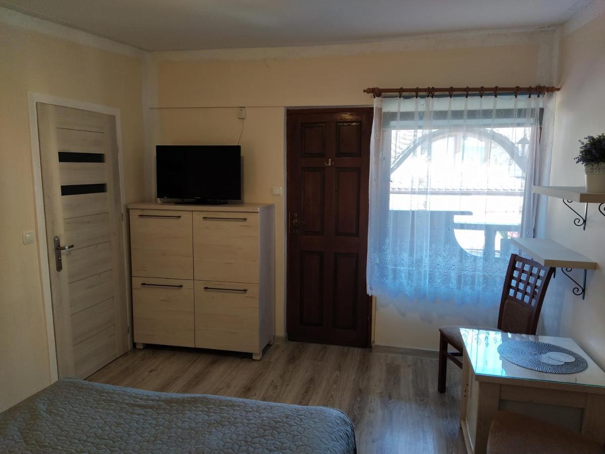 Camelot Apartment Леба Екстериор снимка