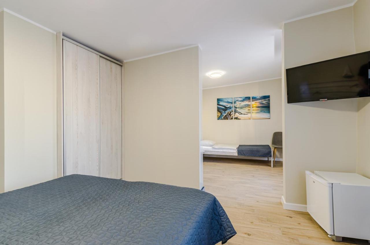 Camelot Apartment Леба Екстериор снимка