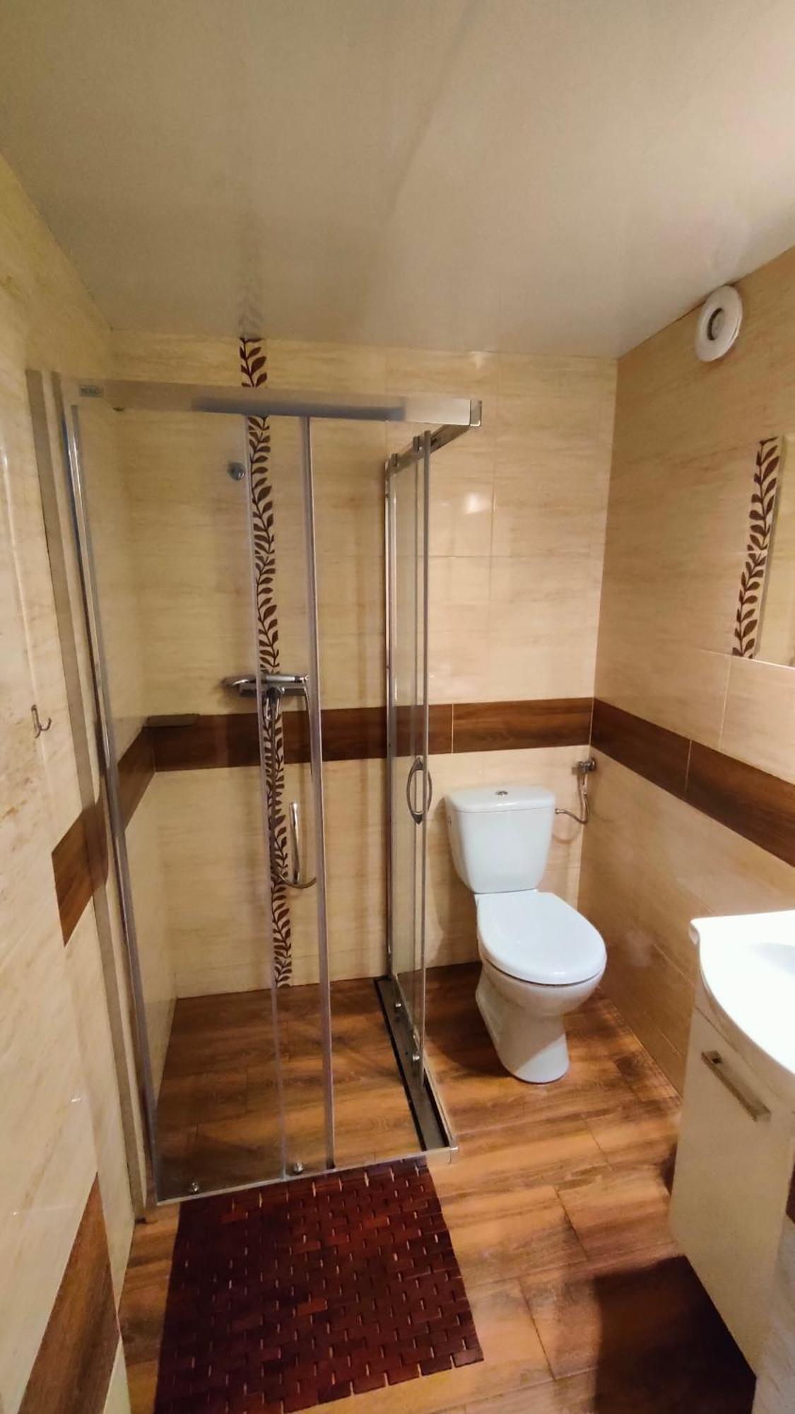 Camelot Apartment Леба Екстериор снимка