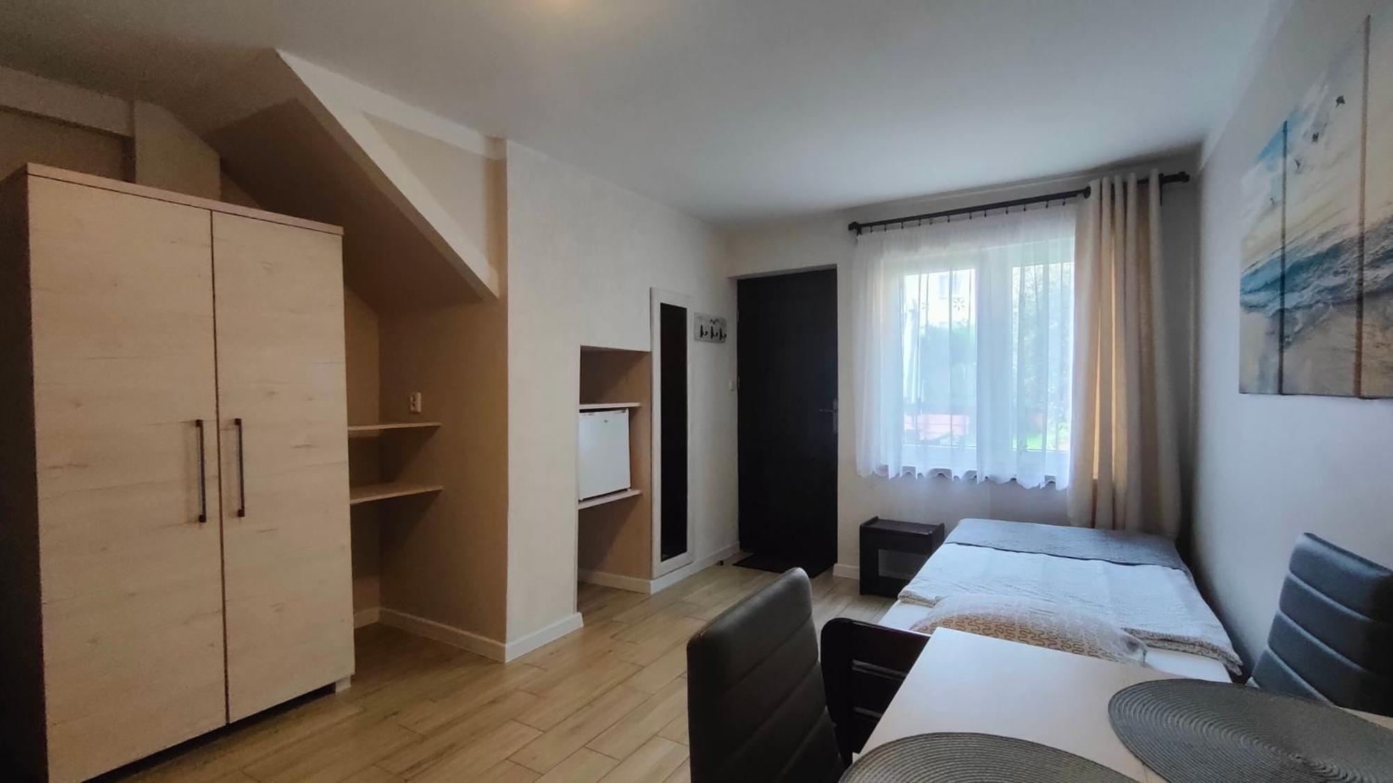 Camelot Apartment Леба Екстериор снимка
